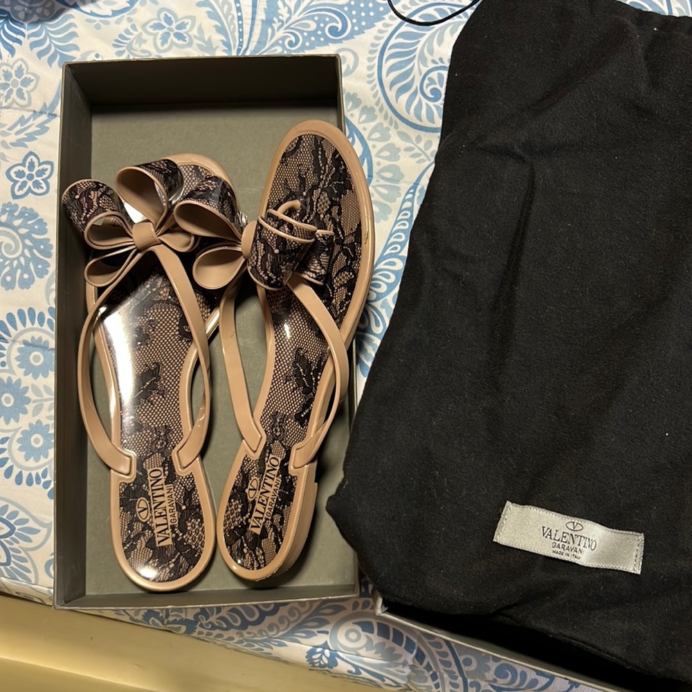 Valentino flip flops bow
